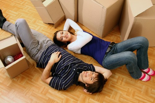 Removals vehicle and safety-focused moving equipment